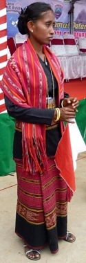 Kisarese lady in festive attire. Photo Didi Sadili, 2012.